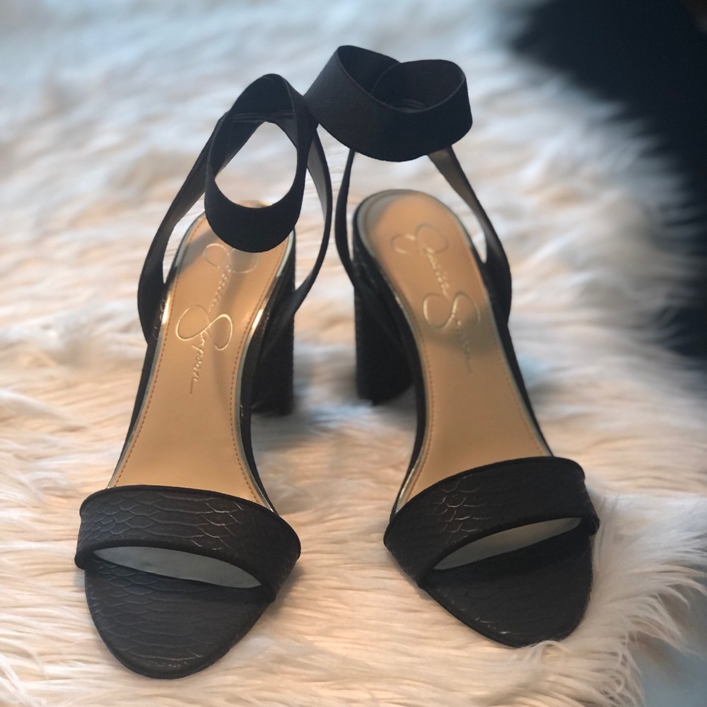SOLD Almost New Jessica Simpson High Heel Beach Sand Sandal Size 7 & 1/2